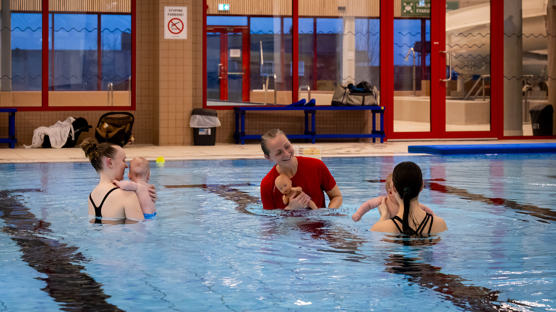 Babysymjing i Voldabadet